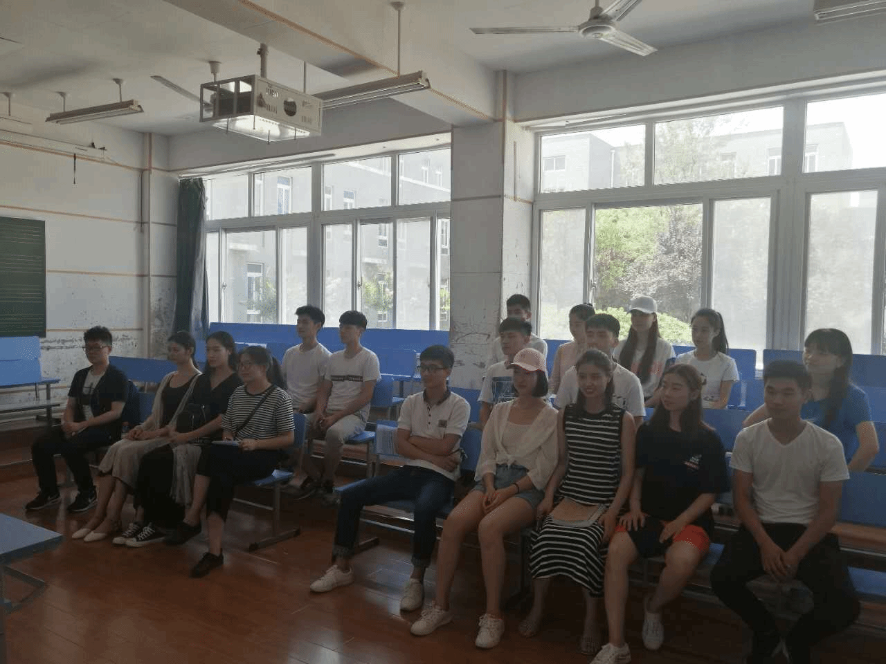 截图1.png 截图1.png