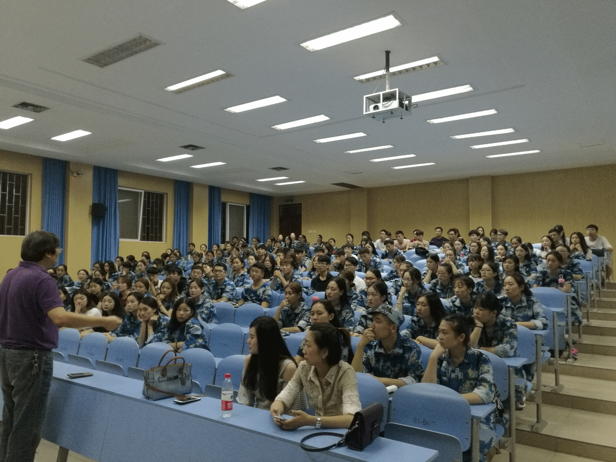 截图3.png 截图3.png