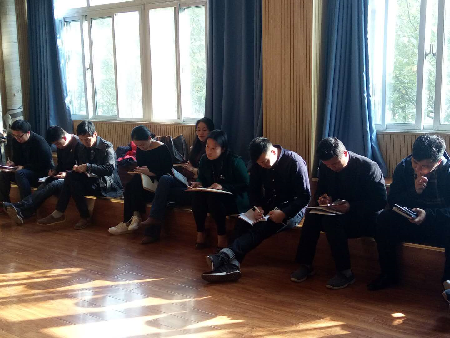 截图3.png 截图3.png