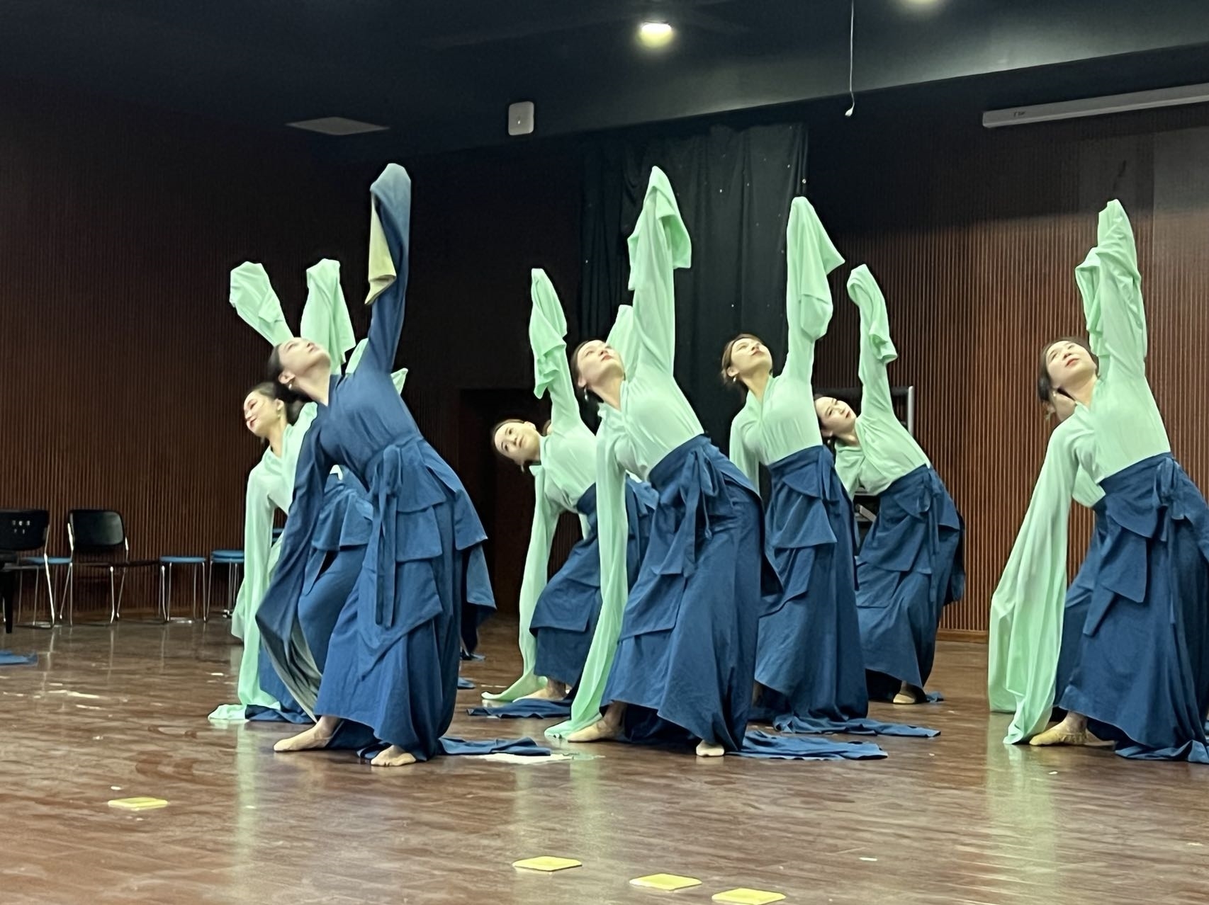 节目展示4.jpg 节目展示4.jpg