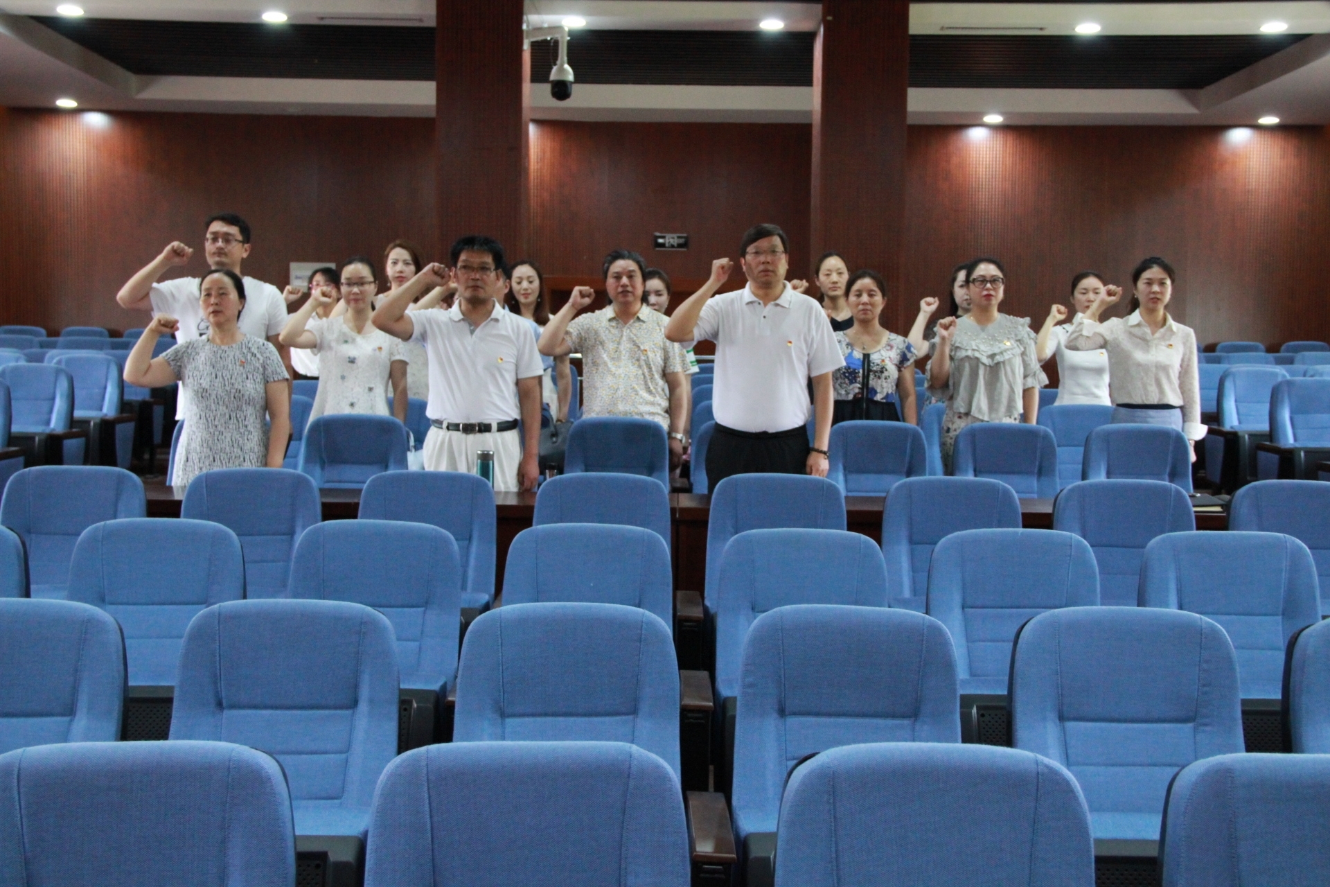 IMG_7074.JPG IMG_7074.JPG