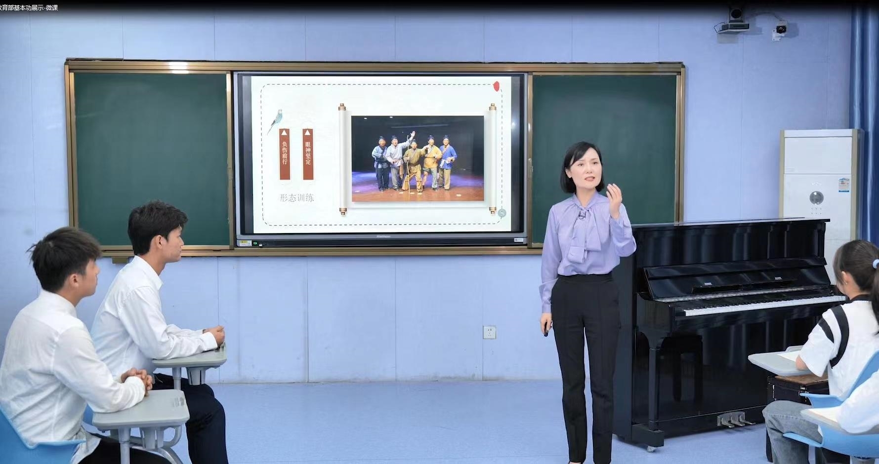 李雯.jpg 李雯.jpg