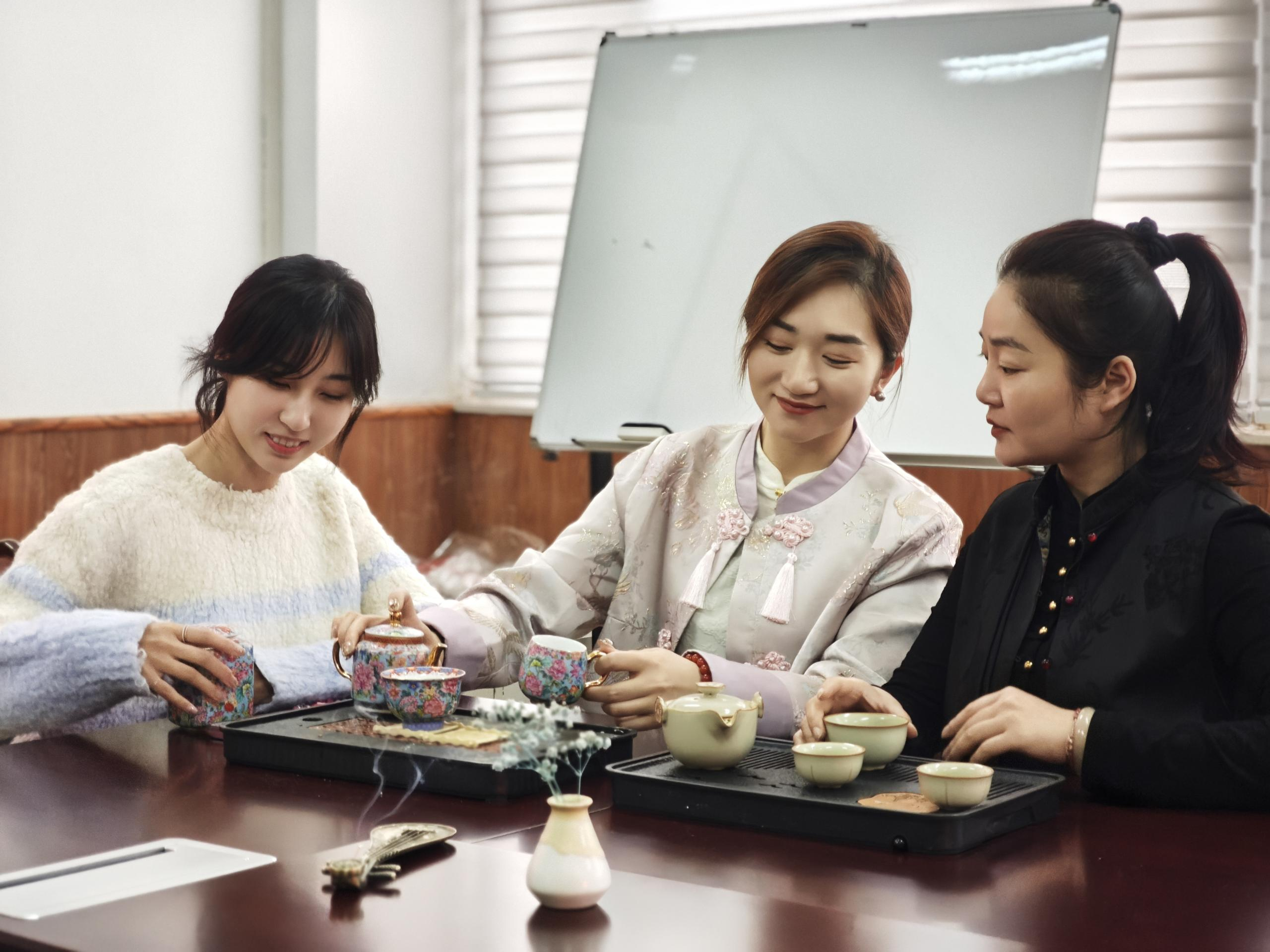 image003.png image003.png