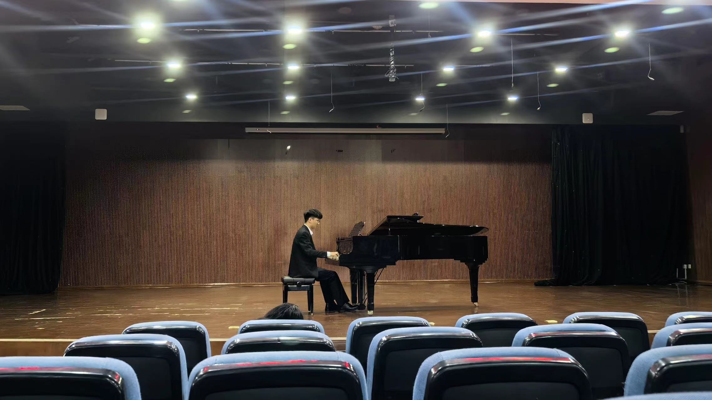 微信图片_20240412190043.jpg 微信图片_20240412190043.jpg