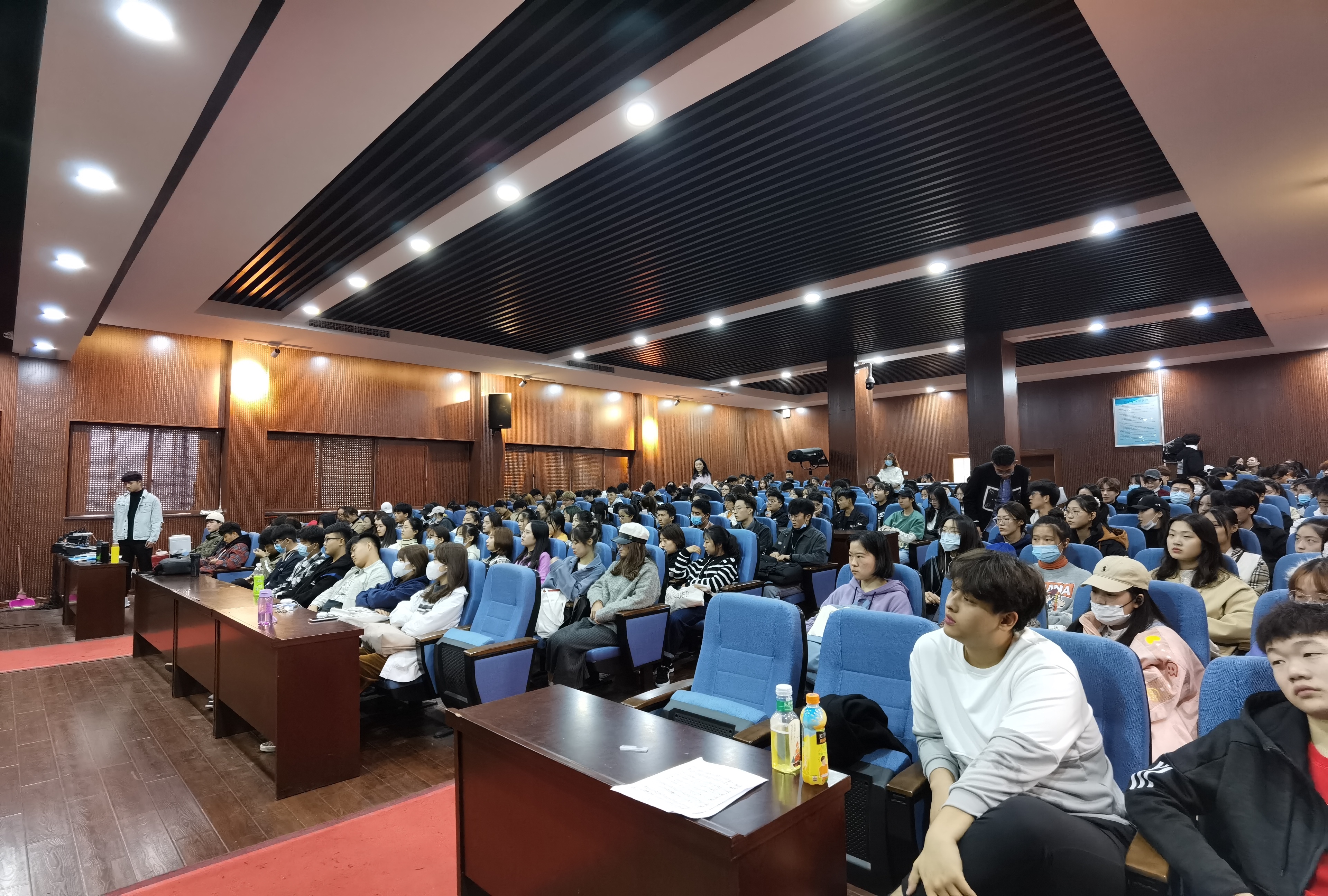 照片1.jpg 照片1.jpg