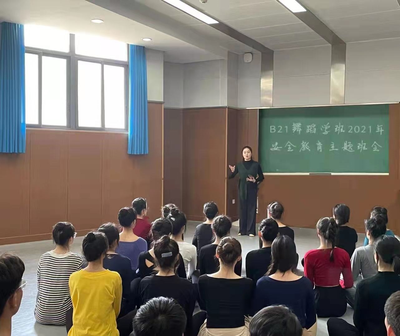 image001.jpg image001.jpg