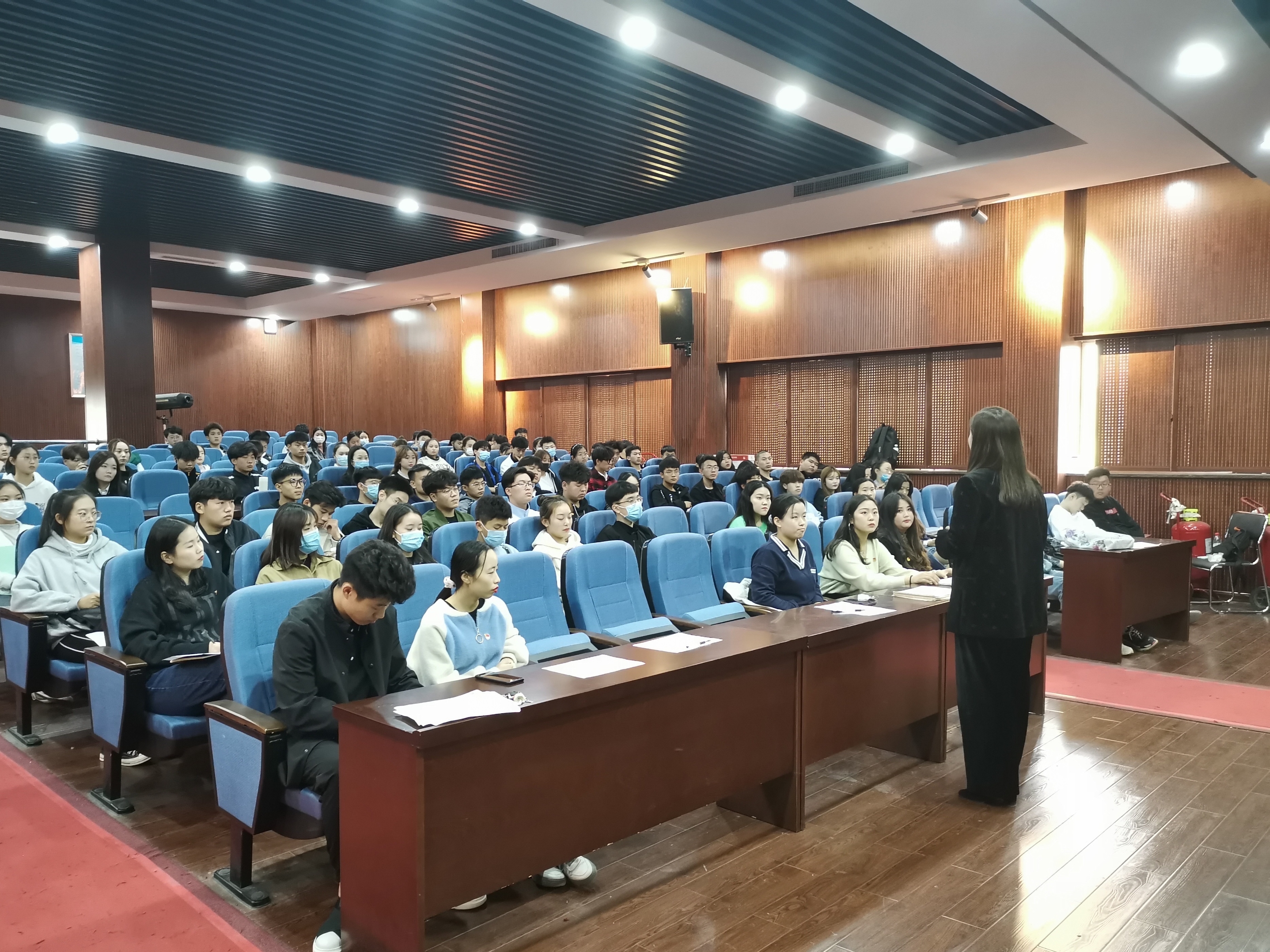 图片4.jpg 图片4.jpg