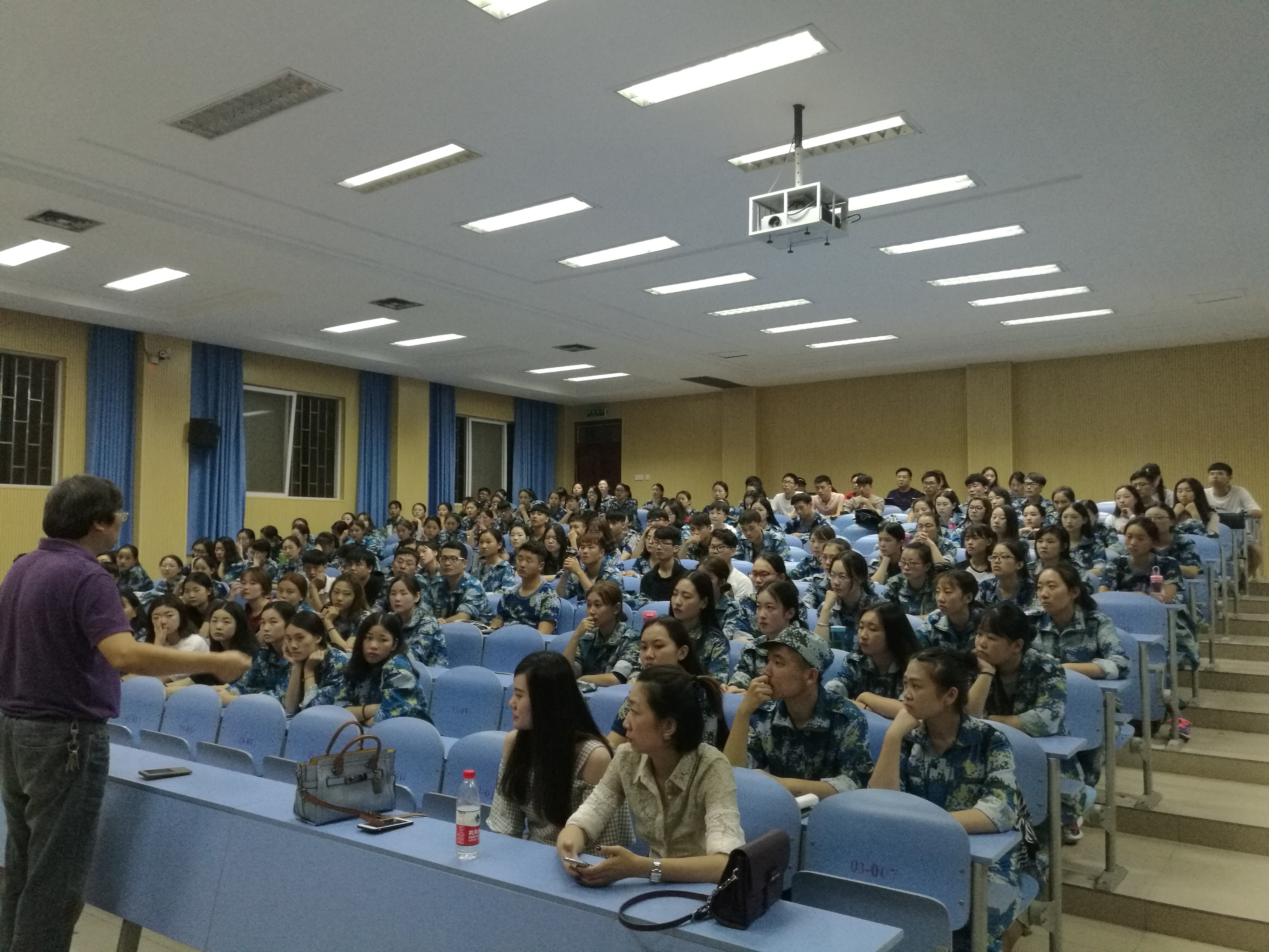 截图3.png 截图3.png