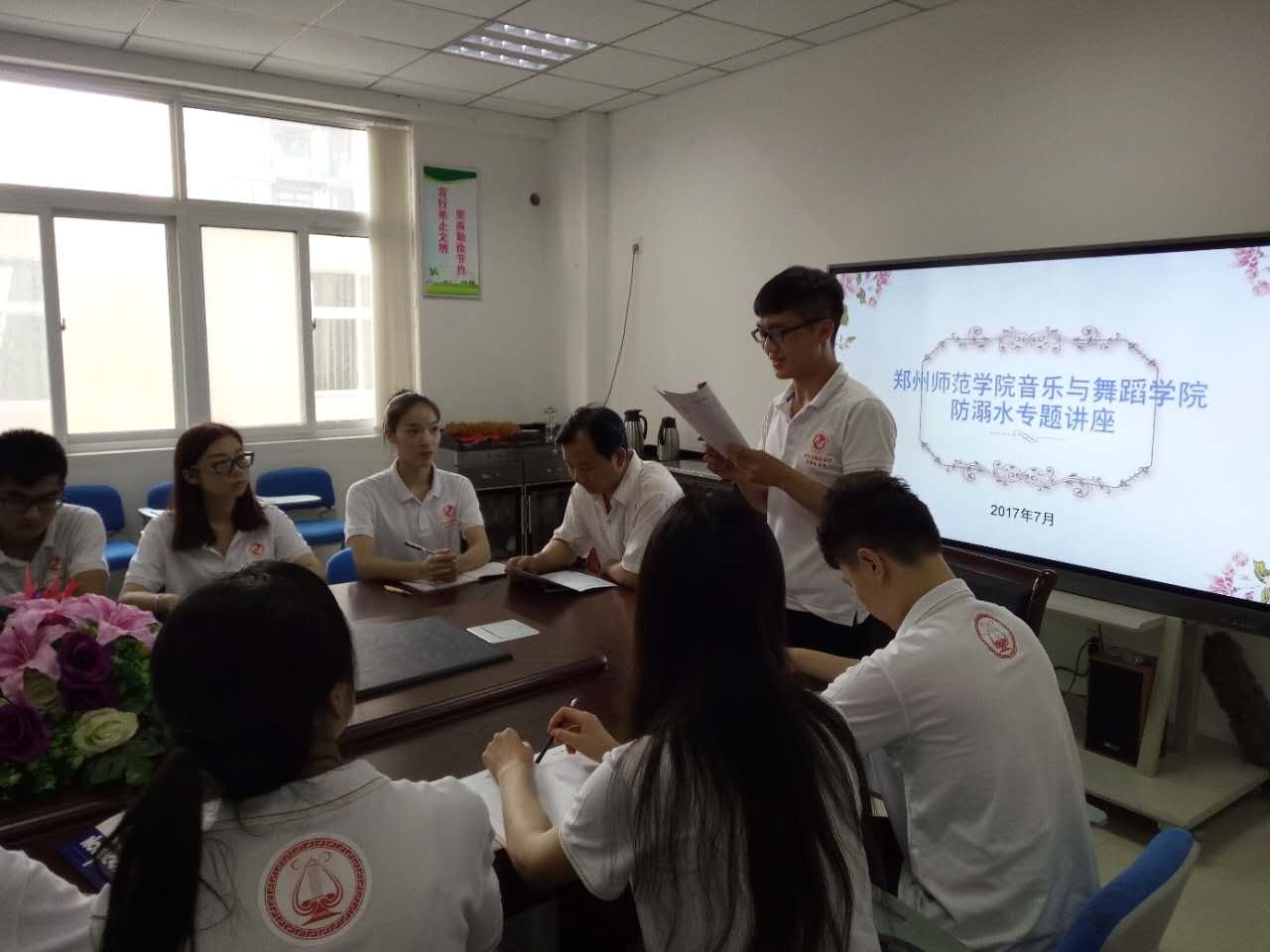 339298327.jpg 339298327.jpg